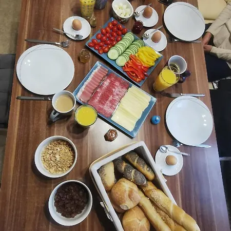 Solebad בית הארחה 3*